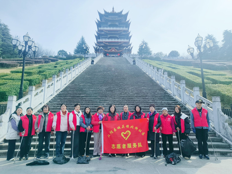 3.6学雷锋清扫（7）.jpg